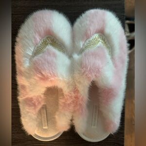 NWT Victoria’s Secret Slippers Size Medium
